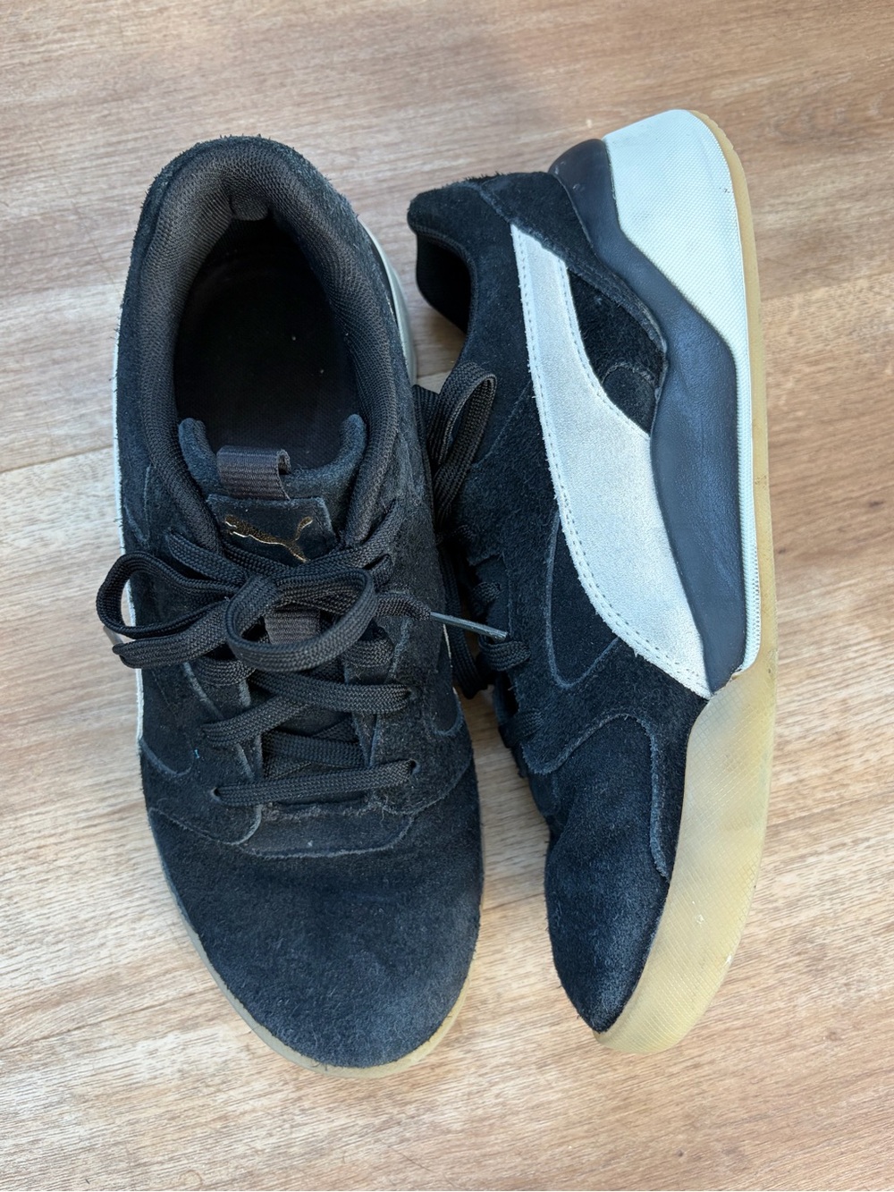 Woman’s Aeon Rewind Black Suede Sneakers with White Accent 8